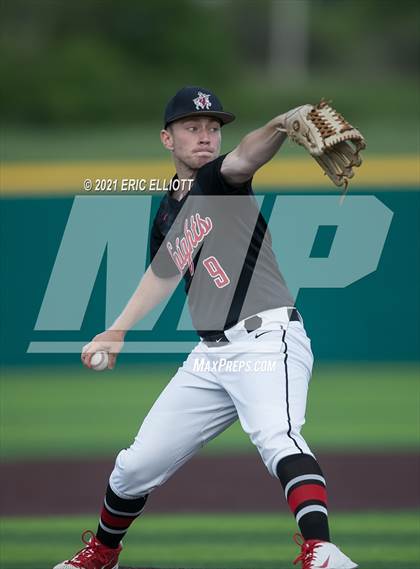 Thumbnail 3 in Franklin vs Hickory (PIAA D10 3A Semi Finals) photogallery.