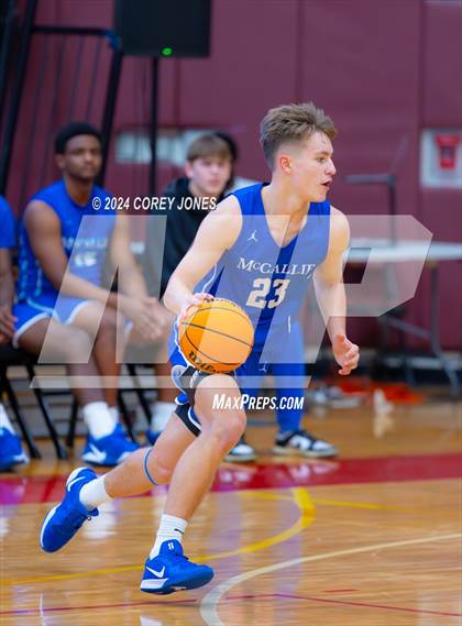 Thumbnail 2 in Mt. Bethel Christian Academy vs McCallie (Hard In The Paint Classic) photogallery.