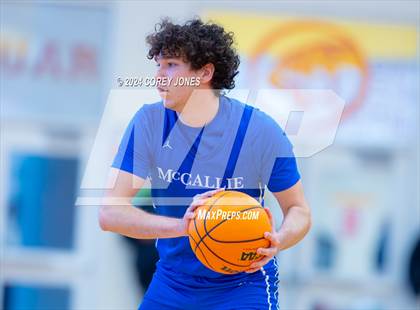 Thumbnail 3 in Mt. Bethel Christian Academy vs McCallie (Hard In The Paint Classic) photogallery.