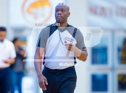 Thumbnail 3 in Mt. Bethel Christian Academy vs McCallie (Hard In The Paint Classic) photogallery.