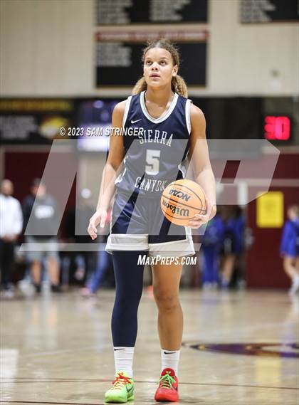 Thumbnail 2 in Desert Vista @ Sierra Canyon (Nike Central Valley Showdown) photogallery.