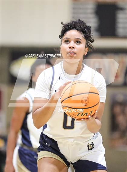 Thumbnail 1 in Desert Vista @ Sierra Canyon (Nike Central Valley Showdown) photogallery.