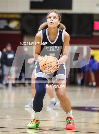 Thumbnail 3 in Desert Vista @ Sierra Canyon (Nike Central Valley Showdown) photogallery.