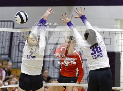Thumbnail 1 in Huntington North @ Leo photogallery.