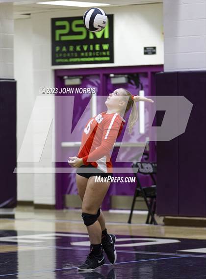 Thumbnail 3 in Huntington North @ Leo photogallery.
