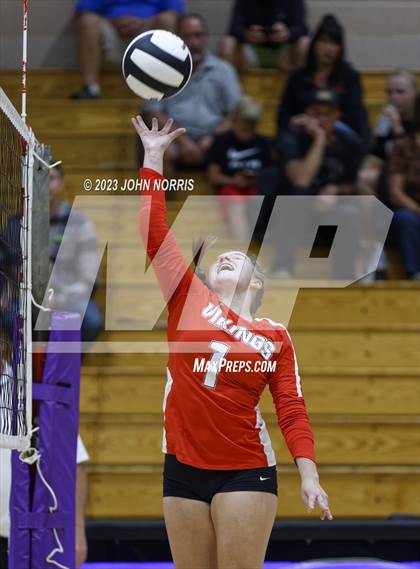 Thumbnail 2 in Huntington North @ Leo photogallery.
