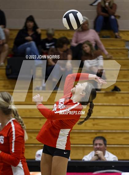 Thumbnail 3 in Huntington North @ Leo photogallery.
