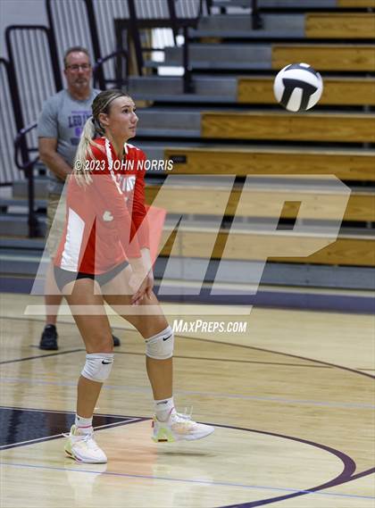 Thumbnail 2 in Huntington North @ Leo photogallery.