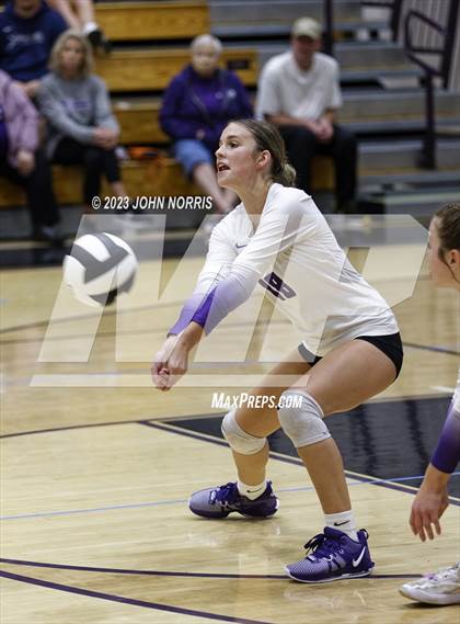 Thumbnail 1 in Huntington North @ Leo photogallery.