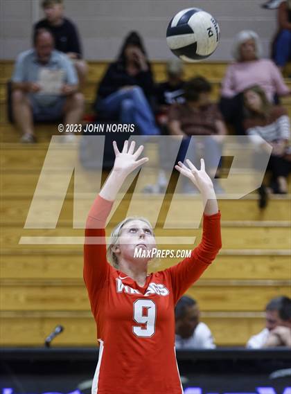 Thumbnail 1 in Huntington North @ Leo photogallery.