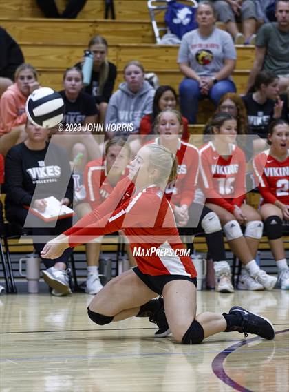 Thumbnail 2 in Huntington North @ Leo photogallery.