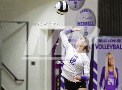 Thumbnail 1 in Huntington North @ Leo photogallery.