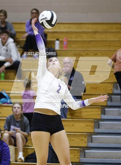 Thumbnail 2 in Huntington North @ Leo photogallery.