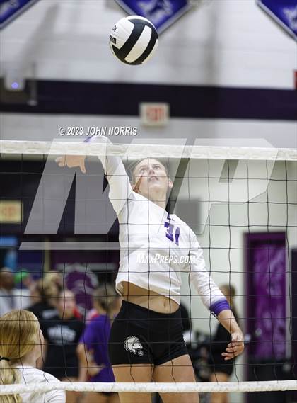 Thumbnail 1 in Huntington North @ Leo photogallery.