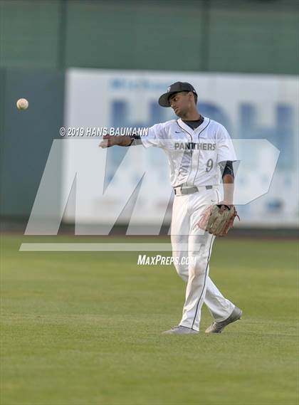 Thumbnail 1 in Truckee vs. North Valleys photogallery.