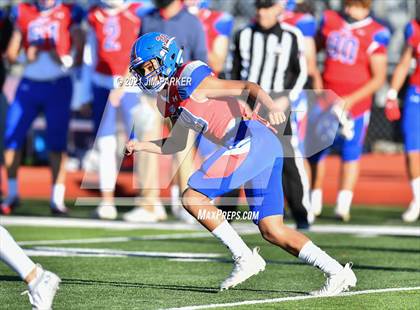 Thumbnail 2 in Vandegrift vs. Hays (UIL 6A D2 Quarterfinal) photogallery.