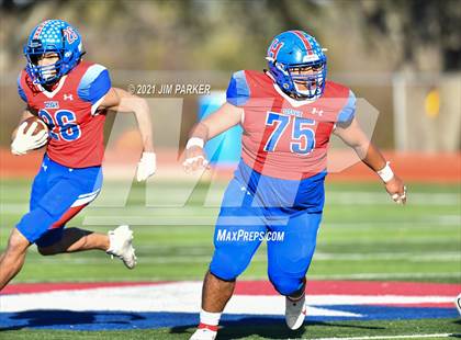 Thumbnail 1 in Vandegrift vs. Hays (UIL 6A D2 Quarterfinal) photogallery.