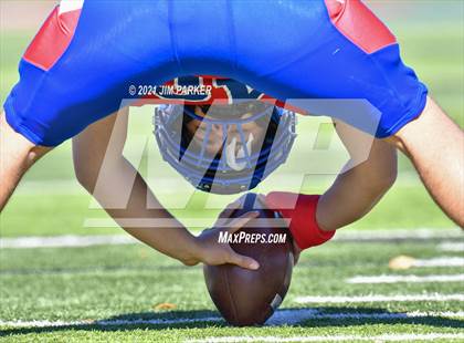 Thumbnail 1 in Vandegrift vs. Hays (UIL 6A D2 Quarterfinal) photogallery.
