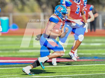 Thumbnail 2 in Vandegrift vs. Hays (UIL 6A D2 Quarterfinal) photogallery.