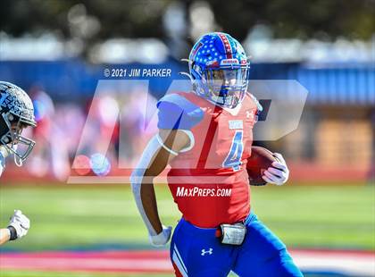 Thumbnail 1 in Vandegrift vs. Hays (UIL 6A D2 Quarterfinal) photogallery.