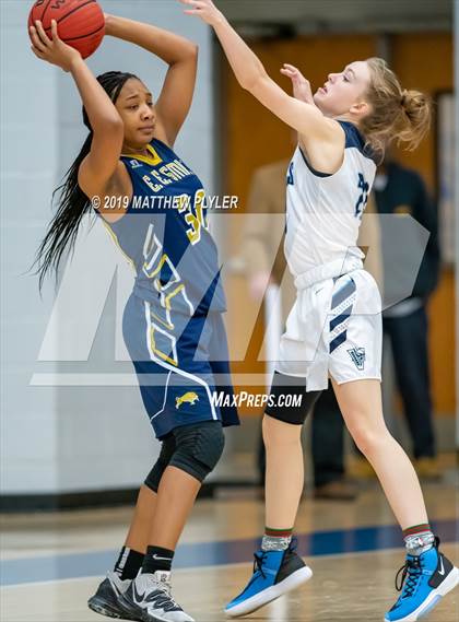 Thumbnail 2 in Hoggard vs. E.E. Smith (Cumberland County Holiday Classic - Gene Arrington Championship) photogallery.