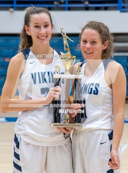 Thumbnail 2 in Hoggard vs. E.E. Smith (Cumberland County Holiday Classic - Gene Arrington Championship) photogallery.