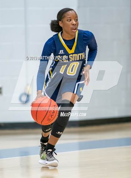 Thumbnail 3 in Hoggard vs. E.E. Smith (Cumberland County Holiday Classic - Gene Arrington Championship) photogallery.