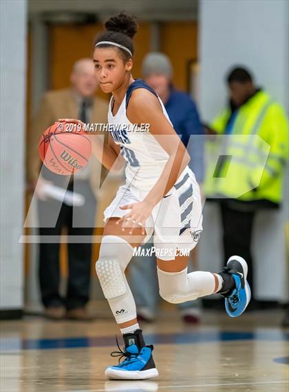 Thumbnail 2 in Hoggard vs. E.E. Smith (Cumberland County Holiday Classic - Gene Arrington Championship) photogallery.