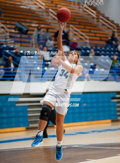 Thumbnail 3 in Hoggard vs. E.E. Smith (Cumberland County Holiday Classic - Gene Arrington Championship) photogallery.