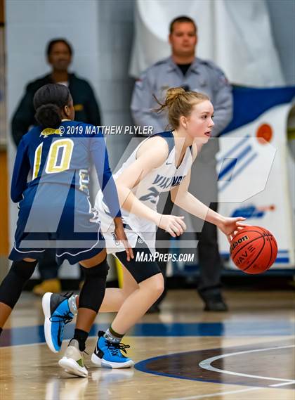 Thumbnail 2 in Hoggard vs. E.E. Smith (Cumberland County Holiday Classic - Gene Arrington Championship) photogallery.