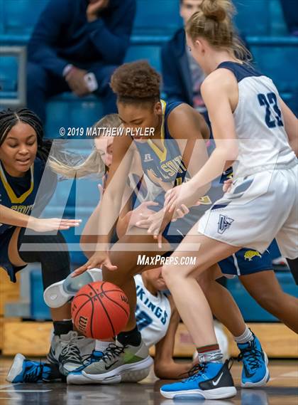 Thumbnail 2 in Hoggard vs. E.E. Smith (Cumberland County Holiday Classic - Gene Arrington Championship) photogallery.