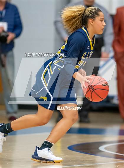 Thumbnail 3 in Hoggard vs. E.E. Smith (Cumberland County Holiday Classic - Gene Arrington Championship) photogallery.