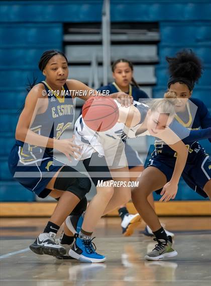 Thumbnail 1 in Hoggard vs. E.E. Smith (Cumberland County Holiday Classic - Gene Arrington Championship) photogallery.