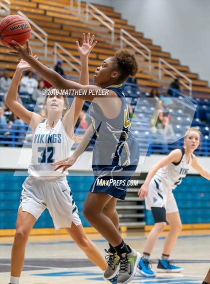 Thumbnail 2 in Hoggard vs. E.E. Smith (Cumberland County Holiday Classic - Gene Arrington Championship) photogallery.