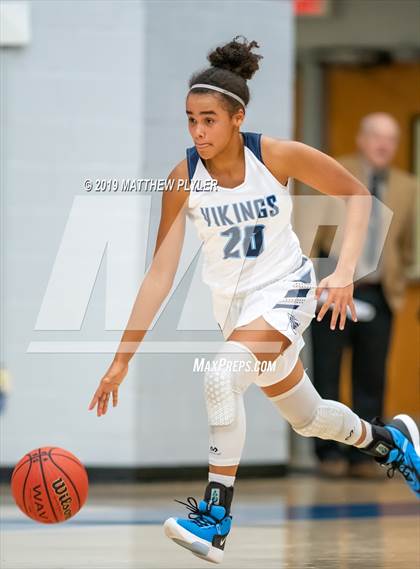 Thumbnail 1 in Hoggard vs. E.E. Smith (Cumberland County Holiday Classic - Gene Arrington Championship) photogallery.