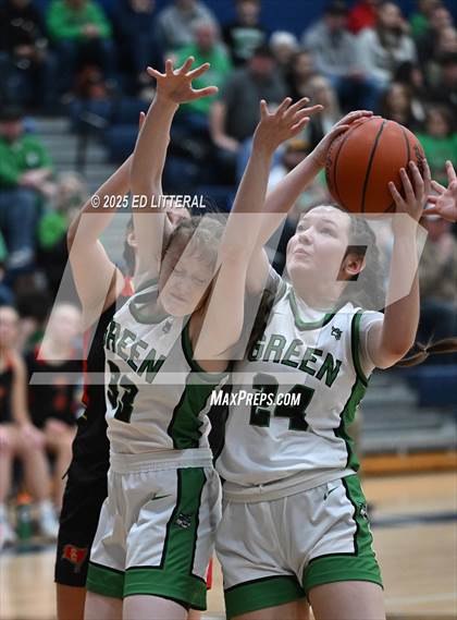 Thumbnail 3 in South Gallia vs. Green  (OHSAA DIV VII District Final) photogallery.