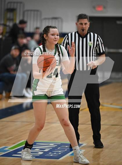 Thumbnail 2 in South Gallia vs. Green  (OHSAA DIV VII District Final) photogallery.