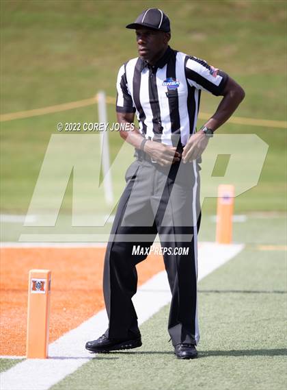 Thumbnail 2 in Northside vs Jones County photogallery.