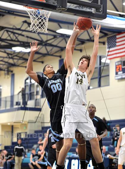 Thumbnail 3 in Plant vs. Ransom Everglades (Berkely Basketball Invitational) photogallery.