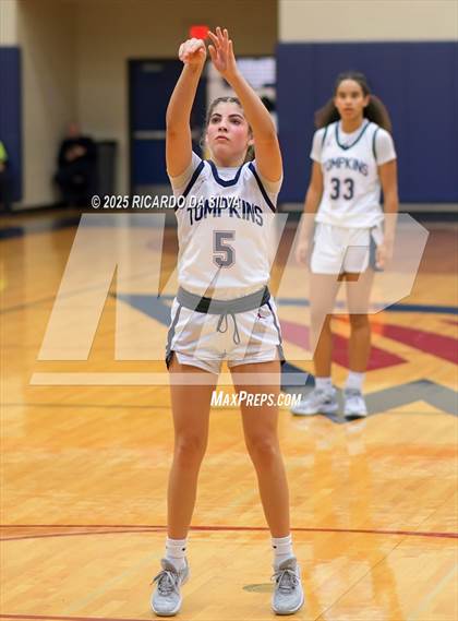 Thumbnail 3 in Seven Lakes @ Tompkins photogallery.