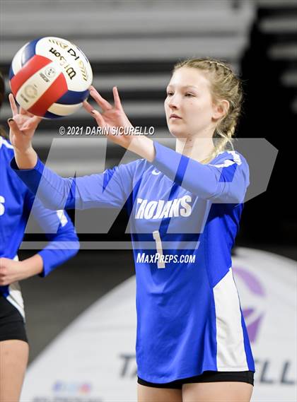 Thumbnail 2 in Valley Christian vs Snowflake (AIA 3A Final) photogallery.
