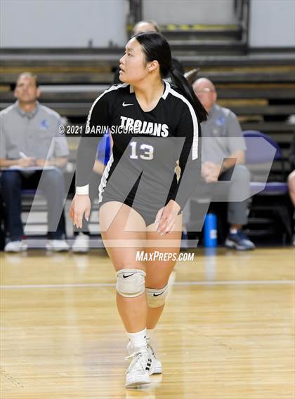 Thumbnail 3 in Valley Christian vs Snowflake (AIA 3A Final) photogallery.