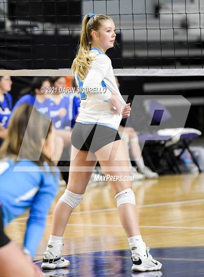 Thumbnail 1 in Valley Christian vs Snowflake (AIA 3A Final) photogallery.