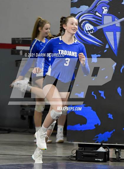Thumbnail 2 in Valley Christian vs Snowflake (AIA 3A Final) photogallery.