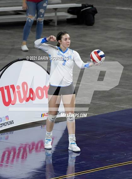 Thumbnail 2 in Valley Christian vs Snowflake (AIA 3A Final) photogallery.
