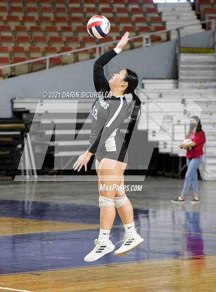 Thumbnail 1 in Valley Christian vs Snowflake (AIA 3A Final) photogallery.