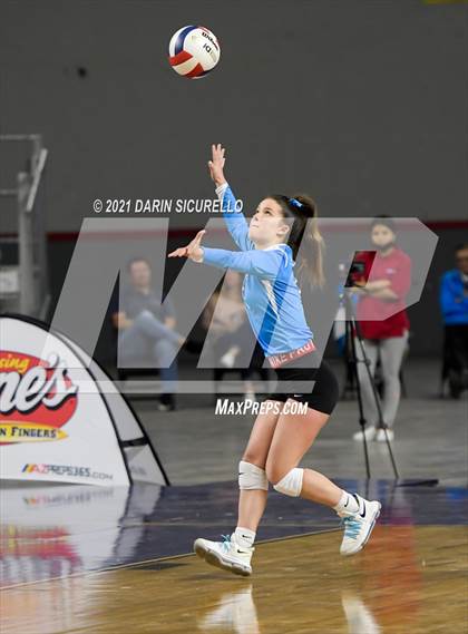 Thumbnail 2 in Valley Christian vs Snowflake (AIA 3A Final) photogallery.