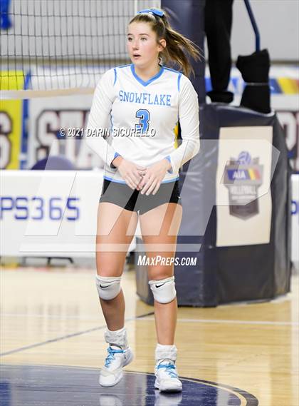 Thumbnail 3 in Valley Christian vs Snowflake (AIA 3A Final) photogallery.