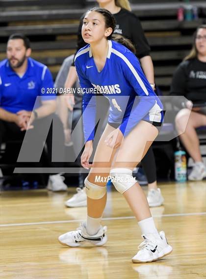 Thumbnail 2 in Valley Christian vs Snowflake (AIA 3A Final) photogallery.