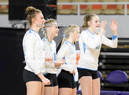 Thumbnail 2 in Valley Christian vs Snowflake (AIA 3A Final) photogallery.